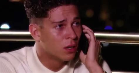 Towie Emergency Joey Essex Is Stuck In Dubai And Wants Someone To Get Him Back By Boat Mirror