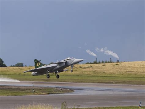 Brazilian Pilot Flies F Gripen E For First Time