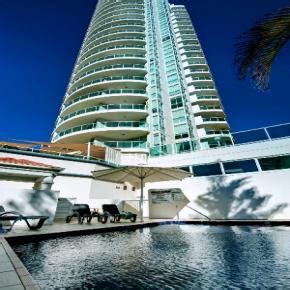 Pacific Views Resort Gold Coast Surfers Paradise Limousines