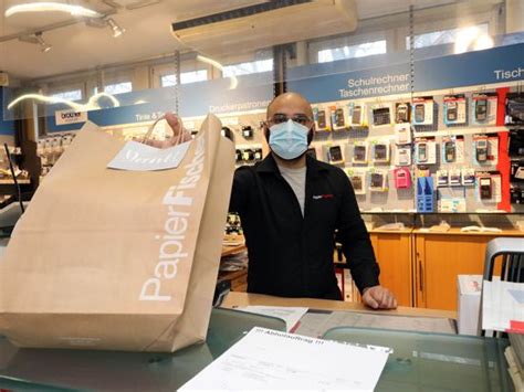 Überraschung in Karlsruhe Papier Fischer kauft Möbelgeschäft Burger