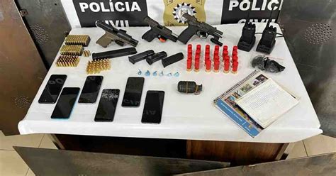 Pol Cia Civil Apreende Grande Quantidade De Armas Em Serafina Corr A