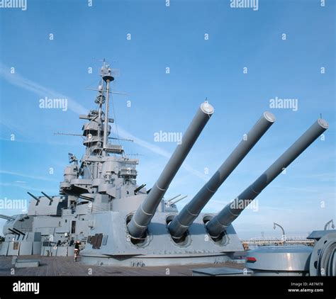 Main Guns On The Uss Alabama World War Ii Battleship Battleship