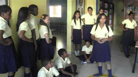 ESTUDIANTES DEL COLEGIO MARANATHA EXPRESAN SU AGRADECI MIENTO CARIÑO Y