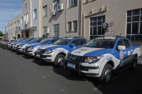 Lauro de Freitas recebe duas novas viaturas da Polícia Militar