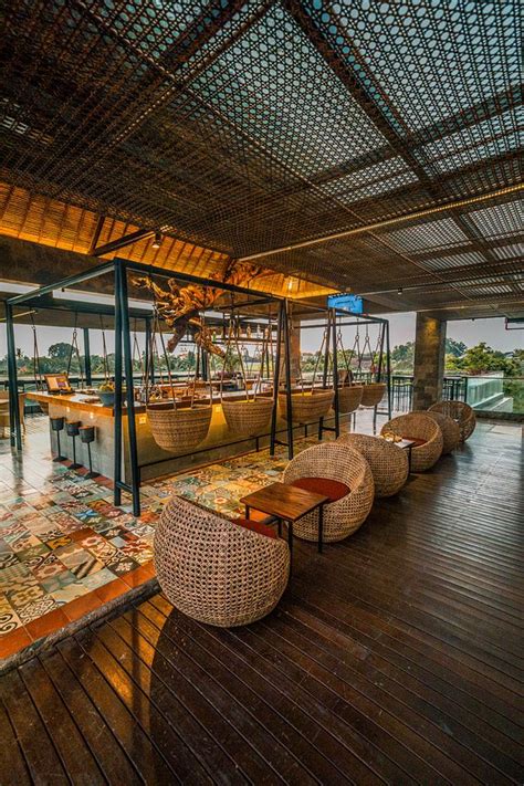 Naga Rooftop Bar And Lounge By Sthala Ubud Bali Lodtunduh