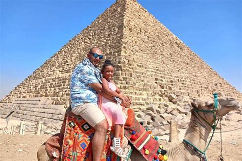 Private Tour To Giza Pyramids Sphinx Memphis Sakkara Lunch