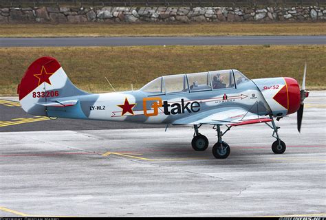 Yakovlev Bacau Yak 52 Untitled Aviation Photo 7132783