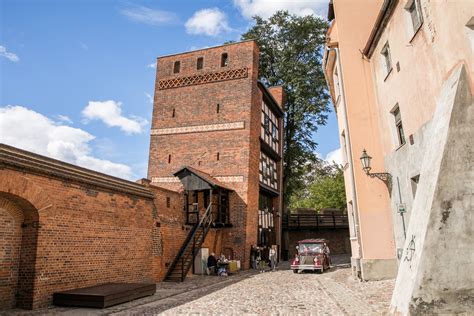 Legendarna Wie A Kujawsko Pomorskie Centrum Dziedzictwa W Toruniu