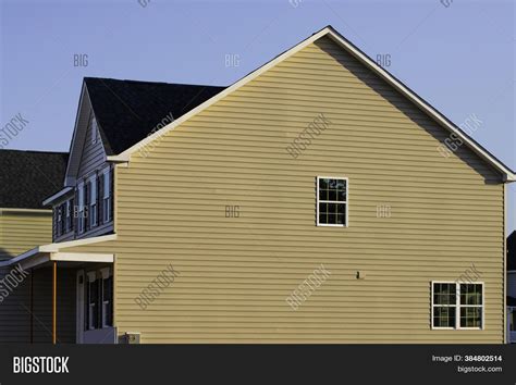 White Vinyl Siding Image & Photo (Free Trial) | Bigstock