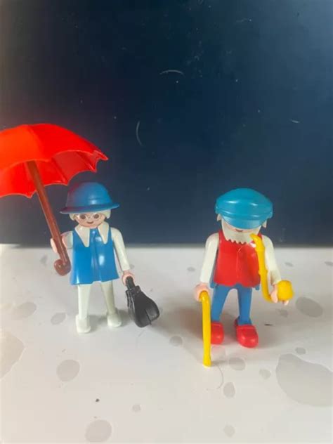 PLAYMOBIL 3598 grand père et grand mère parapluie pipe cane vintage