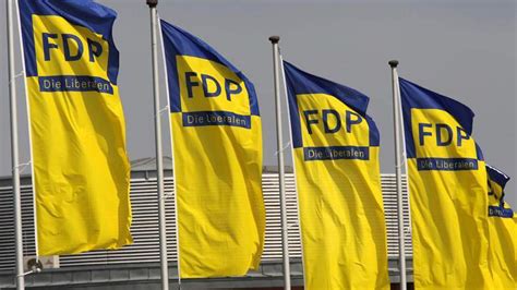 Umfrage Fdp Verharrt Im Tief