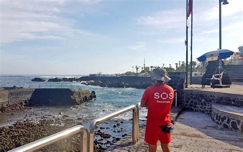 Los socorristas de las playas del Puerto de La Cruz y Lago Martiánez