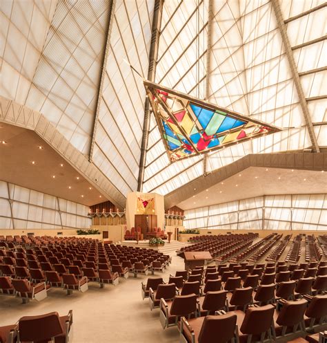 Frank Lloyd Wrights Only Synagogue Gets A Major Art Installation Galerie