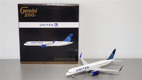 Gemini 200 United Airlines Boeing 757 200 N48127 1200 Scale Model