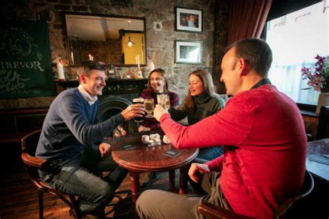 A Glimpse Into Irelands Core Traditional Music Pub Culture Recess