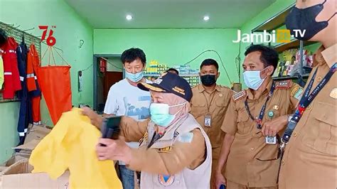 Camat Pasar Sidak Pedagang Yang Masih Beroperasi Saat Ppkm Kota Jambi