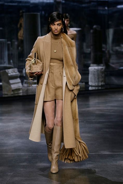 Fendi Fall Ready To Wear Collection Vogue