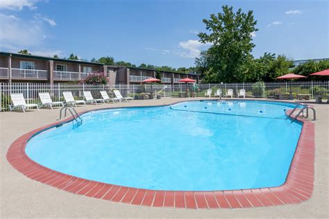 Days Inn & Suites by Wyndham Lexington | Lexington, KY Hotels