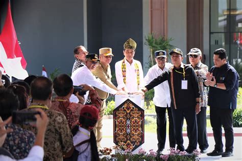 InfoPublik PRESIDEN RESMIKAN BANDARA SINGKAWANG