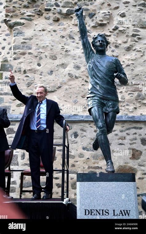 Aberdeen denis law statue hi-res stock photography and images - Alamy