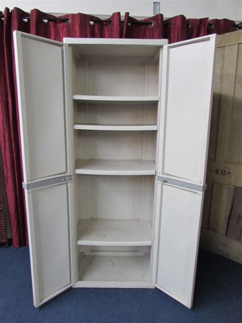 Lot Detail - STERILITE 4 SHELF UTILITY CABINET