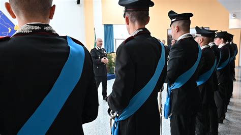 Catanzaro Conferita La Medaglia Mauriziana A 13 Carabinieri Per I 50