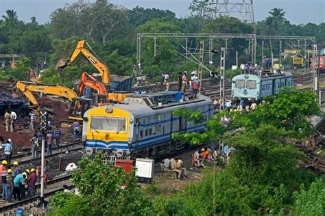 Deadly India train crash brings focus back on safety