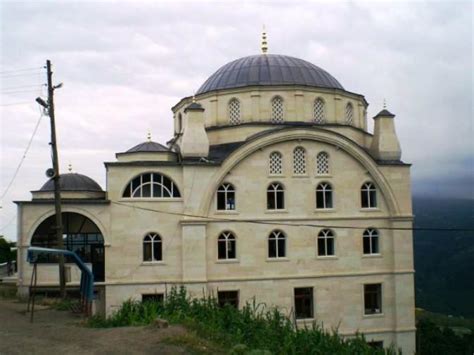 Dünya nın Bütün Camileri Akyazı İmam ı Azam Camii Trabzon