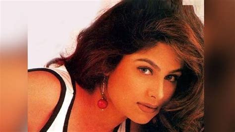 Bollywood 90s Actress Hot Wallpaper Madhuri Dixit Meenakshi Ayesha Jhulka Tabbu Mamta