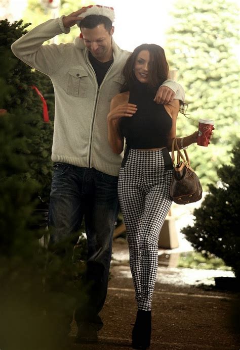 Courtney Stodden Braless At Shopping A Christmas Tree Celebrities Nude