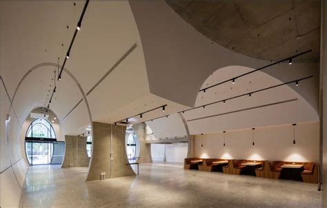 Smooth, seamless acoustic ceiling – Acoustic Plaster System by Ecko Solutions – Selector