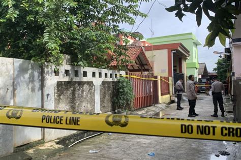 Polisi Bongkar Coran Berisi 2 Jasad Wanita Di Rumah Kontrakan Bekasi