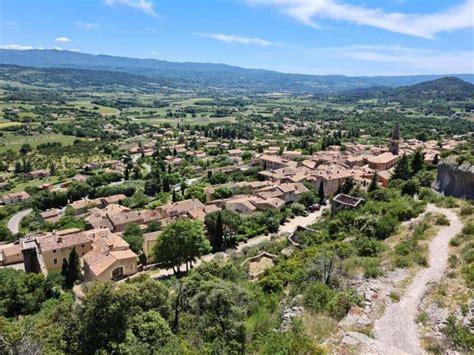 Saint Saturnin lès Apt dans le Luberon tourisme et vie locale