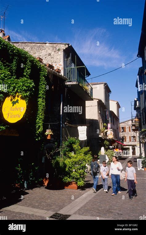 The coastal village of Villeneuve Loubet Stock Photo - Alamy