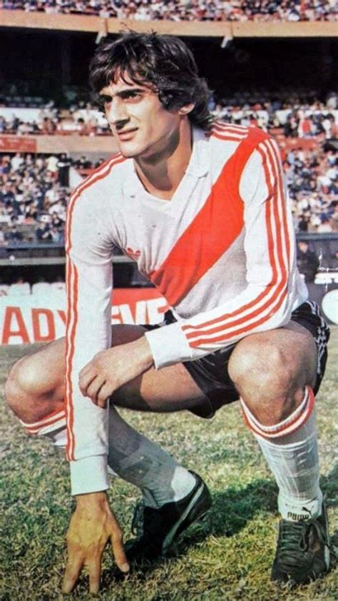 Enzo Francescoli Club Atletico River Plate English Football League