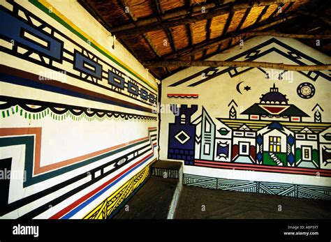 Ndebele house hi-res stock photography and images - Alamy