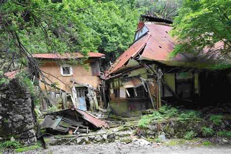 甲頭倉集落 廃村の小さな輝き わが家の時間