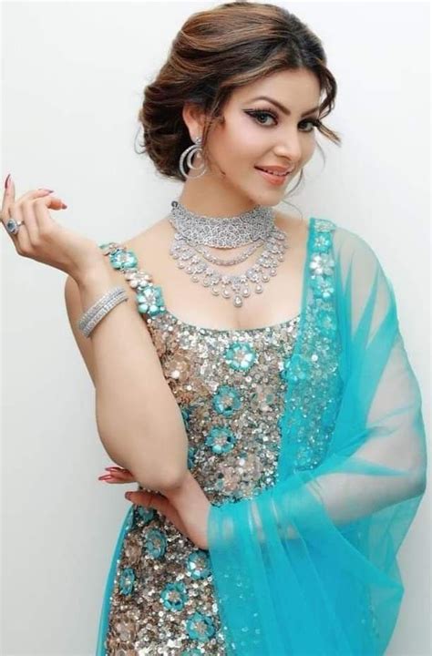 Pin By Ab Ab On Urvashi Rautela Indian Beauty Saree Backless Dress