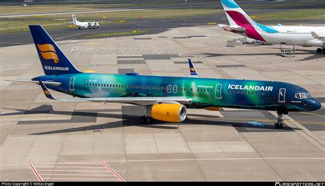 TF FIU Icelandair Boeing 757 256 WL Photo By Niklas Engel ID 991954