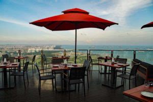 Coole Rooftop Bars Und Aussichtspunkte In Singapur