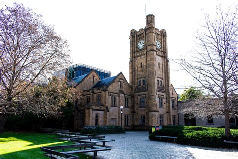 University of Melbourne - live online tour from Melbourne