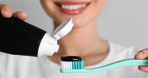 Charcoal And Teeth Whitening 4 Important Benefits And Risks