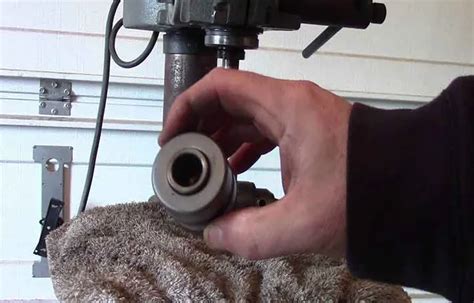 How To Remove Drill Press Chuck Chicago Machinery Step By Step Guide