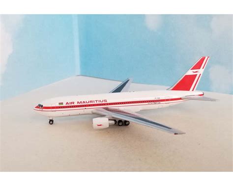 Air Mauritius B767 200 3B NAK 1 400 Scale Aeroclassics AC411233