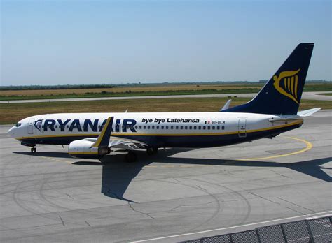 B737 8AS Ryanair EI DLM Osijek Klisa OSI LDOS July 14 2010 PlaneWatcher