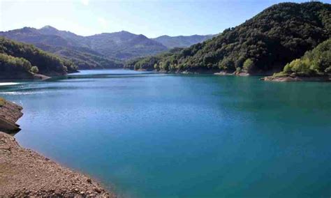 Il Lago Del Brugneto Nel Parco Dell Antola Bimbe In Viaggio