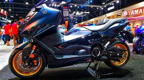 Big Sports Touring Scooter 560cc New 2023 Yamaha TMAX Tech Max 560