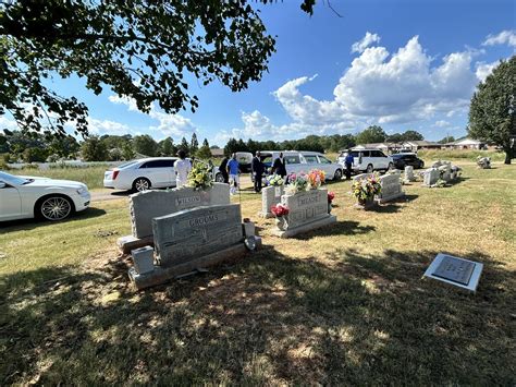 Tributes to the Community Trinity Funeral Home Muscle Shoals 1