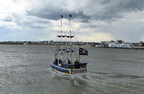 Pirates In Bridlington The Pirate Ship Was Built On The Flickr