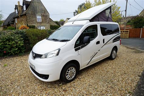 Lunar Vacanza 4 Berth Pop Top Camping Car Nissan Nv200